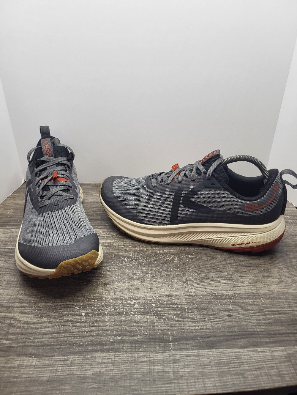 KEEN Roam Quantum Foam Running Shoes Sneakers Mens Size 10 Grey
